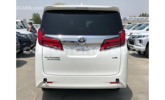 Ra Imported Toyota Alphard funfun Ọkọ̀ in Import - Dubai ni Ashanti Ra Imported Toyota Alphard funfun Ọkọ̀ in Import - Dubai ni Ashanti