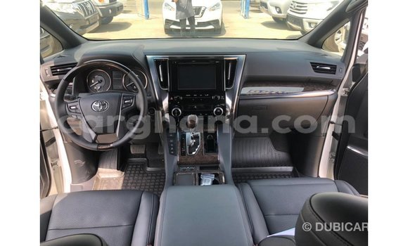 Ra Imported Toyota Alphard funfun Ọkọ̀ in Import - Dubai ni Ashanti Ra Imported Toyota Alphard funfun Ọkọ̀ in Import - Dubai ni Ashanti