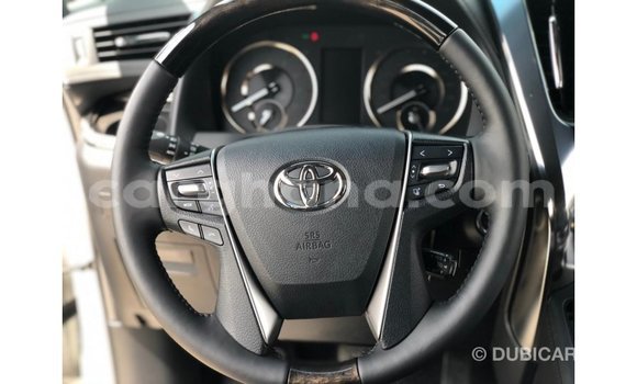 Ra Imported Toyota Alphard funfun Ọkọ̀ in Import - Dubai ni Ashanti Ra Imported Toyota Alphard funfun Ọkọ̀ in Import - Dubai ni Ashanti