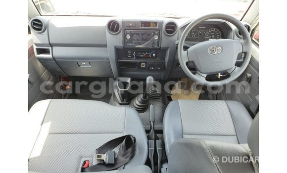 Ra Imported Toyota Land Cruiser funfun Ọkọ̀ in Import - Dubai ni Ashanti Ra Imported Toyota Land Cruiser funfun Ọkọ̀ in Import - Dubai ni Ashanti