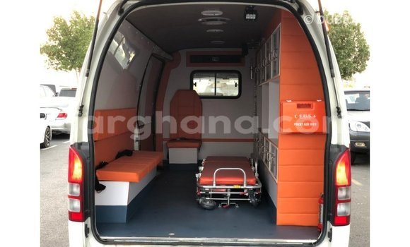 Ra Imported Toyota Hiace funfun Ọkọ̀ in Import - Dubai ni Ashanti Ra Imported Toyota Hiace funfun Ọkọ̀ in Import - Dubai ni Ashanti