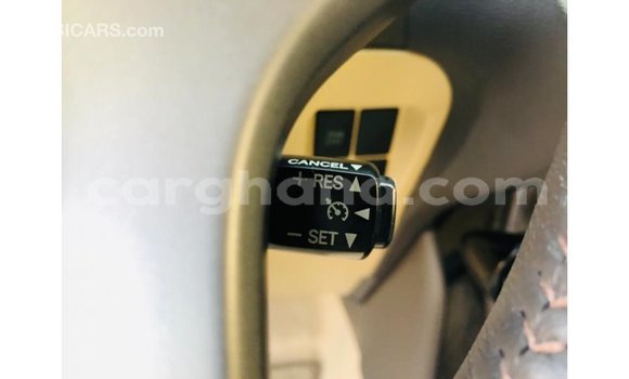 Buy Import Toyota Prado White Car in Import - Dubai in Ashanti Buy Import Toyota Prado White Car in Import - Dubai in Ashanti