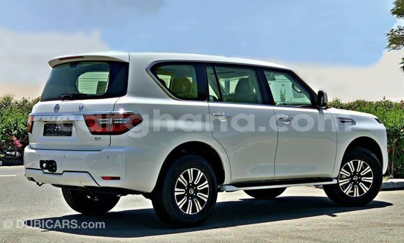 Buy Import Nissan Patrol White Car in Import - Dubai in Ashanti Buy Import Nissan Patrol White Car in Import - Dubai in Ashanti