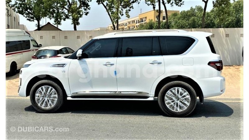 Big with watermark nissan patrol ashanti import dubai 11103