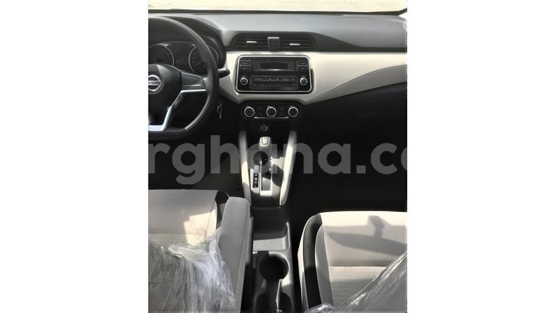 Big with watermark nissan sunny ashanti import dubai 11105