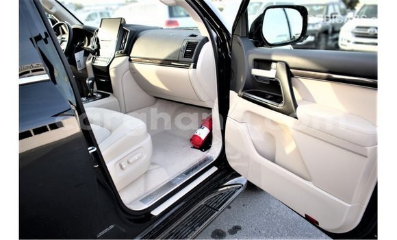 Buy Import Toyota Land Cruiser Black Car in Import - Dubai in Ashanti Buy Import Toyota Land Cruiser Black Car in Import - Dubai in Ashanti