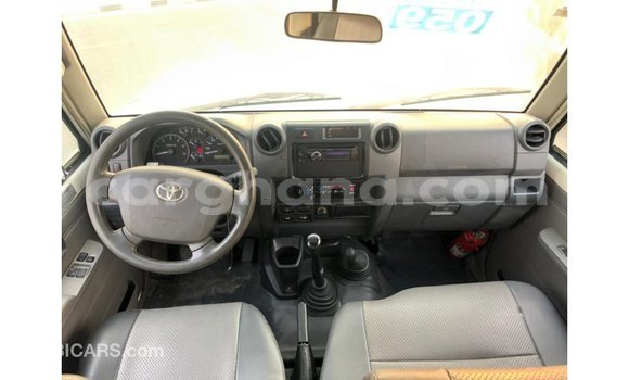 Ra Imported Toyota Land Cruiser funfun Ọkọ̀ in Import - Dubai ni Ashanti Ra Imported Toyota Land Cruiser funfun Ọkọ̀ in Import - Dubai ni Ashanti