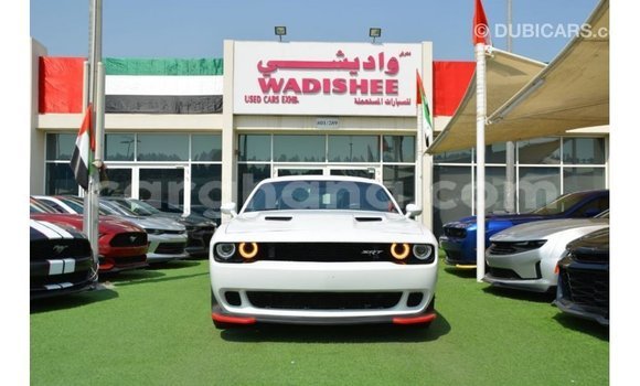 Buy Import Dodge Challenger White Car in Import - Dubai in Ashanti Buy Import Dodge Challenger White Car in Import - Dubai in Ashanti
