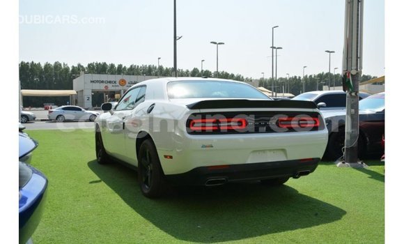 Buy Import Dodge Challenger White Car in Import - Dubai in Ashanti Buy Import Dodge Challenger White Car in Import - Dubai in Ashanti