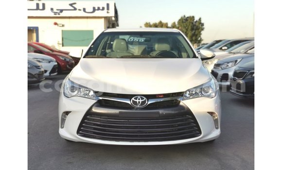 Sayi Imported Toyota Camry White Mota in Import - Dubai a Ashanti Sayi Imported Toyota Camry White Mota in Import - Dubai a Ashanti
