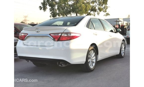 Sayi Imported Toyota Camry White Mota in Import - Dubai a Ashanti Sayi Imported Toyota Camry White Mota in Import - Dubai a Ashanti