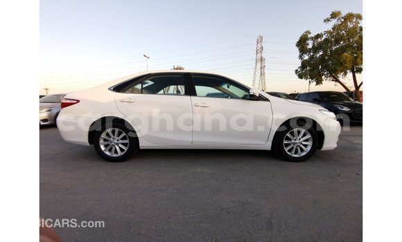 Sayi Imported Toyota Camry White Mota in Import - Dubai a Ashanti Sayi Imported Toyota Camry White Mota in Import - Dubai a Ashanti