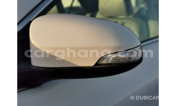 Sayi Imported Toyota Camry White Mota in Import - Dubai a Ashanti Sayi Imported Toyota Camry White Mota in Import - Dubai a Ashanti