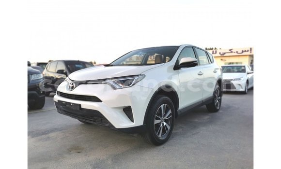 Ra Imported Toyota 4Runner funfun Ọkọ̀ in Import - Dubai ni Ashanti Ra Imported Toyota 4Runner funfun Ọkọ̀ in Import - Dubai ni Ashanti