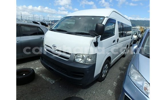 Ra Imported Toyota Hiace funfun Ọkọ̀ in Import - Dubai ni Ashanti Ra Imported Toyota Hiace funfun Ọkọ̀ in Import - Dubai ni Ashanti