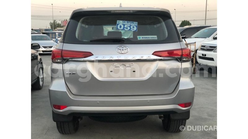 Big with watermark toyota fortuner ashanti import dubai 11128