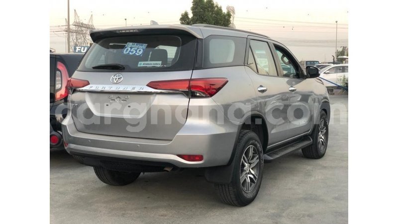 Big with watermark toyota fortuner ashanti import dubai 11128