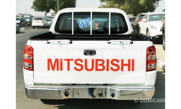 Buy Import Mitsubishi L200 White Car in Import - Dubai in Ashanti Buy Import Mitsubishi L200 White Car in Import - Dubai in Ashanti