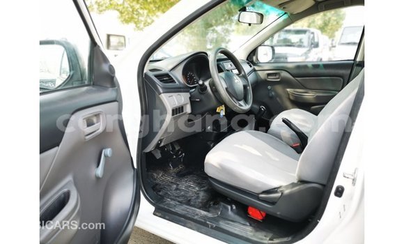 Buy Import Mitsubishi L200 White Car in Import - Dubai in Ashanti Buy Import Mitsubishi L200 White Car in Import - Dubai in Ashanti