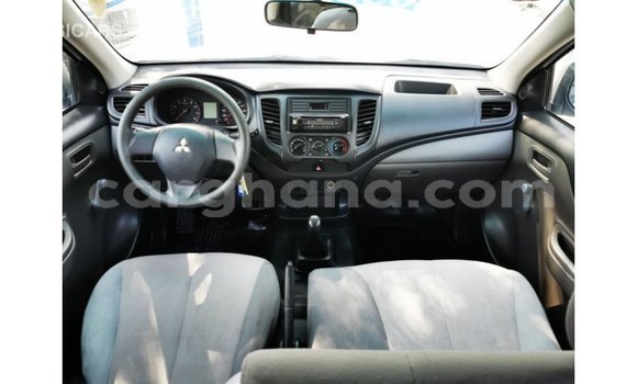 Buy Import Mitsubishi L200 White Car in Import - Dubai in Ashanti Buy Import Mitsubishi L200 White Car in Import - Dubai in Ashanti