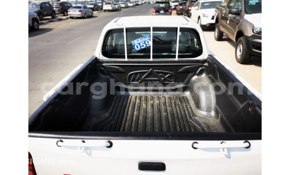 Buy Import Mitsubishi L200 White Car in Import - Dubai in Ashanti Buy Import Mitsubishi L200 White Car in Import - Dubai in Ashanti