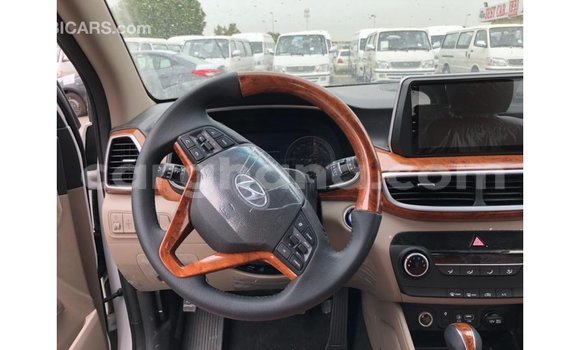 Buy Import Hyundai Tucson White Car in Import - Dubai in Ashanti Buy Import Hyundai Tucson White Car in Import - Dubai in Ashanti