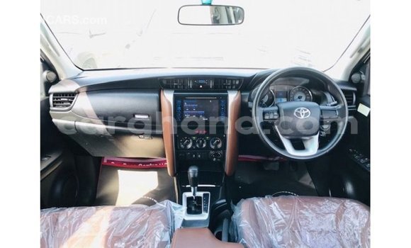 Ra Imported Toyota Fortuner funfun Ọkọ̀ in Import - Dubai ni Ashanti Ra Imported Toyota Fortuner funfun Ọkọ̀ in Import - Dubai ni Ashanti