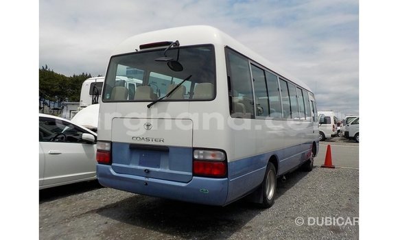 Ra Imported Toyota Coaster funfun Ọkọ̀ in Import - Dubai ni Ashanti Ra Imported Toyota Coaster funfun Ọkọ̀ in Import - Dubai ni Ashanti