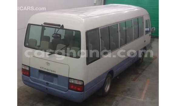 Ra Imported Toyota Coaster funfun Ọkọ̀ in Import - Dubai ni Ashanti Ra Imported Toyota Coaster funfun Ọkọ̀ in Import - Dubai ni Ashanti