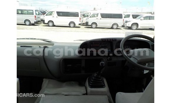 Ra Imported Toyota Coaster funfun Ọkọ̀ in Import - Dubai ni Ashanti Ra Imported Toyota Coaster funfun Ọkọ̀ in Import - Dubai ni Ashanti