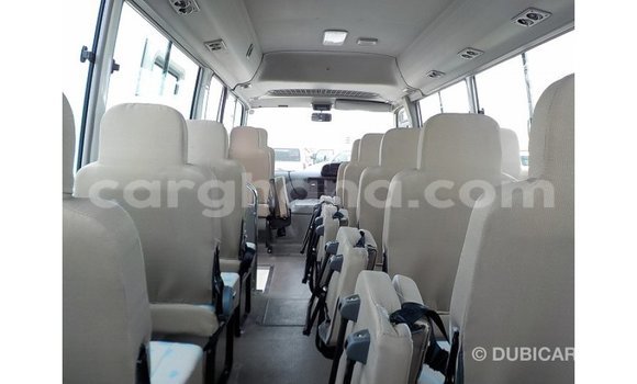 Ra Imported Toyota Coaster funfun Ọkọ̀ in Import - Dubai ni Ashanti Ra Imported Toyota Coaster funfun Ọkọ̀ in Import - Dubai ni Ashanti