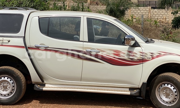 Buy Used Mitsubishi L200 White Car in Sunyani in Brong-Ahafo Buy Used Mitsubishi L200 White Car in Sunyani in Brong-Ahafo