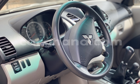 Buy Used Mitsubishi L200 White Car in Sunyani in Brong-Ahafo Buy Used Mitsubishi L200 White Car in Sunyani in Brong-Ahafo