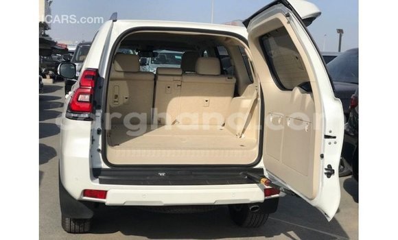 Buy Import Toyota Prado White Car in Import - Dubai in Ashanti Buy Import Toyota Prado White Car in Import - Dubai in Ashanti
