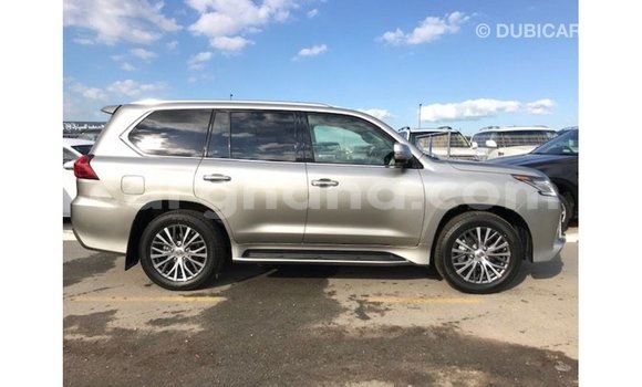 Sayi Imported Lexus LX Sauran Mota in Import - Dubai a Ashanti Sayi Imported Lexus LX Sauran Mota in Import - Dubai a Ashanti