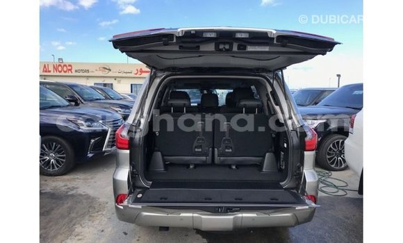 Sayi Imported Lexus LX Sauran Mota in Import - Dubai a Ashanti Sayi Imported Lexus LX Sauran Mota in Import - Dubai a Ashanti