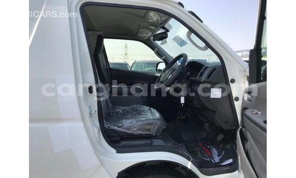Ra Imported Toyota Hiace funfun Ọkọ̀ in Import - Dubai ni Ashanti Ra Imported Toyota Hiace funfun Ọkọ̀ in Import - Dubai ni Ashanti