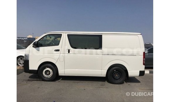 Ra Imported Toyota Hiace funfun Ọkọ̀ in Import - Dubai ni Ashanti Ra Imported Toyota Hiace funfun Ọkọ̀ in Import - Dubai ni Ashanti