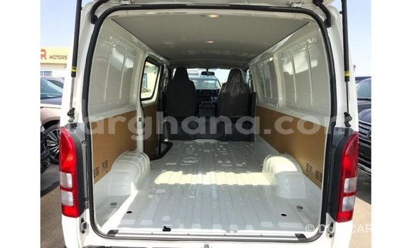 Ra Imported Toyota Hiace funfun Ọkọ̀ in Import - Dubai ni Ashanti Ra Imported Toyota Hiace funfun Ọkọ̀ in Import - Dubai ni Ashanti
