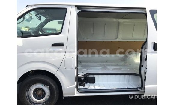 Ra Imported Toyota Hiace funfun Ọkọ̀ in Import - Dubai ni Ashanti Ra Imported Toyota Hiace funfun Ọkọ̀ in Import - Dubai ni Ashanti