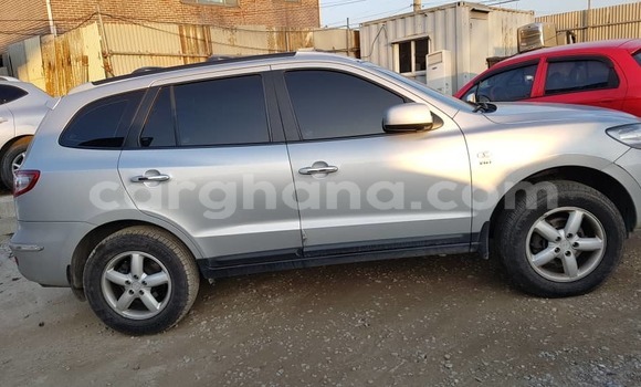 Buy Used Hyundai Santa Fe Silver Car in Accra in Greater Accra