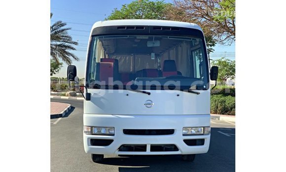 Sayi Imported Nissan Evalia White Babbar mota in Import - Dubai a Ashanti Sayi Imported Nissan Evalia White Babbar mota in Import - Dubai a Ashanti