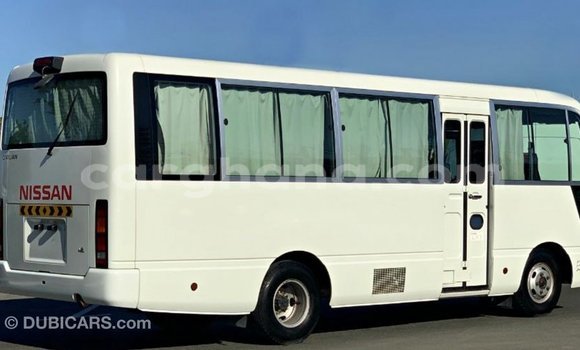 Sayi Imported Nissan Evalia White Babbar mota in Import - Dubai a Ashanti Sayi Imported Nissan Evalia White Babbar mota in Import - Dubai a Ashanti