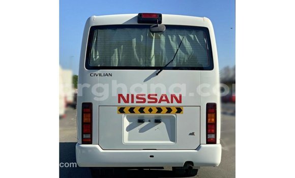 Sayi Imported Nissan Evalia White Babbar mota in Import - Dubai a Ashanti Sayi Imported Nissan Evalia White Babbar mota in Import - Dubai a Ashanti