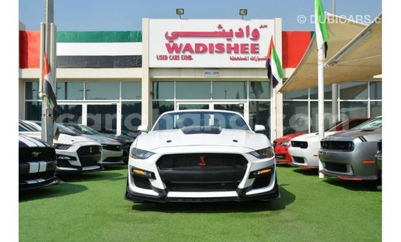 Ra Imported Ford Mustang funfun Ọkọ̀ in Import - Dubai ni Ashanti Ra Imported Ford Mustang funfun Ọkọ̀ in Import - Dubai ni Ashanti