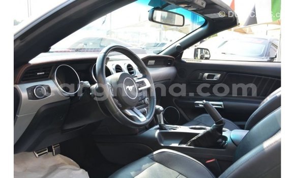 Ra Imported Ford Mustang funfun Ọkọ̀ in Import - Dubai ni Ashanti Ra Imported Ford Mustang funfun Ọkọ̀ in Import - Dubai ni Ashanti
