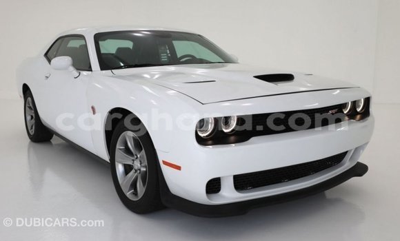 Sayi Imported Dodge Challenger White Mota in Import - Dubai a Ashanti Sayi Imported Dodge Challenger White Mota in Import - Dubai a Ashanti