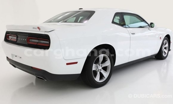 Sayi Imported Dodge Challenger White Mota in Import - Dubai a Ashanti Sayi Imported Dodge Challenger White Mota in Import - Dubai a Ashanti