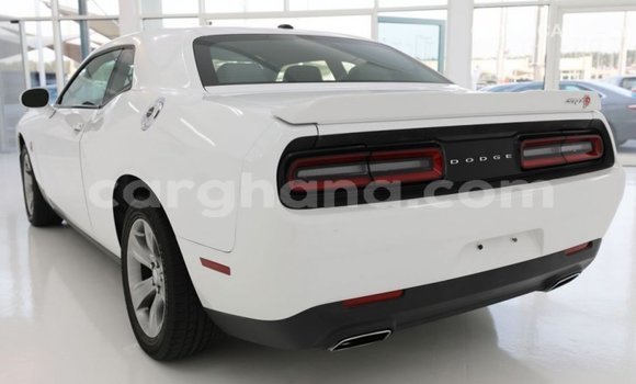 Sayi Imported Dodge Challenger White Mota in Import - Dubai a Ashanti Sayi Imported Dodge Challenger White Mota in Import - Dubai a Ashanti