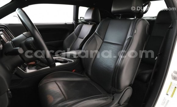 Sayi Imported Dodge Challenger White Mota in Import - Dubai a Ashanti Sayi Imported Dodge Challenger White Mota in Import - Dubai a Ashanti